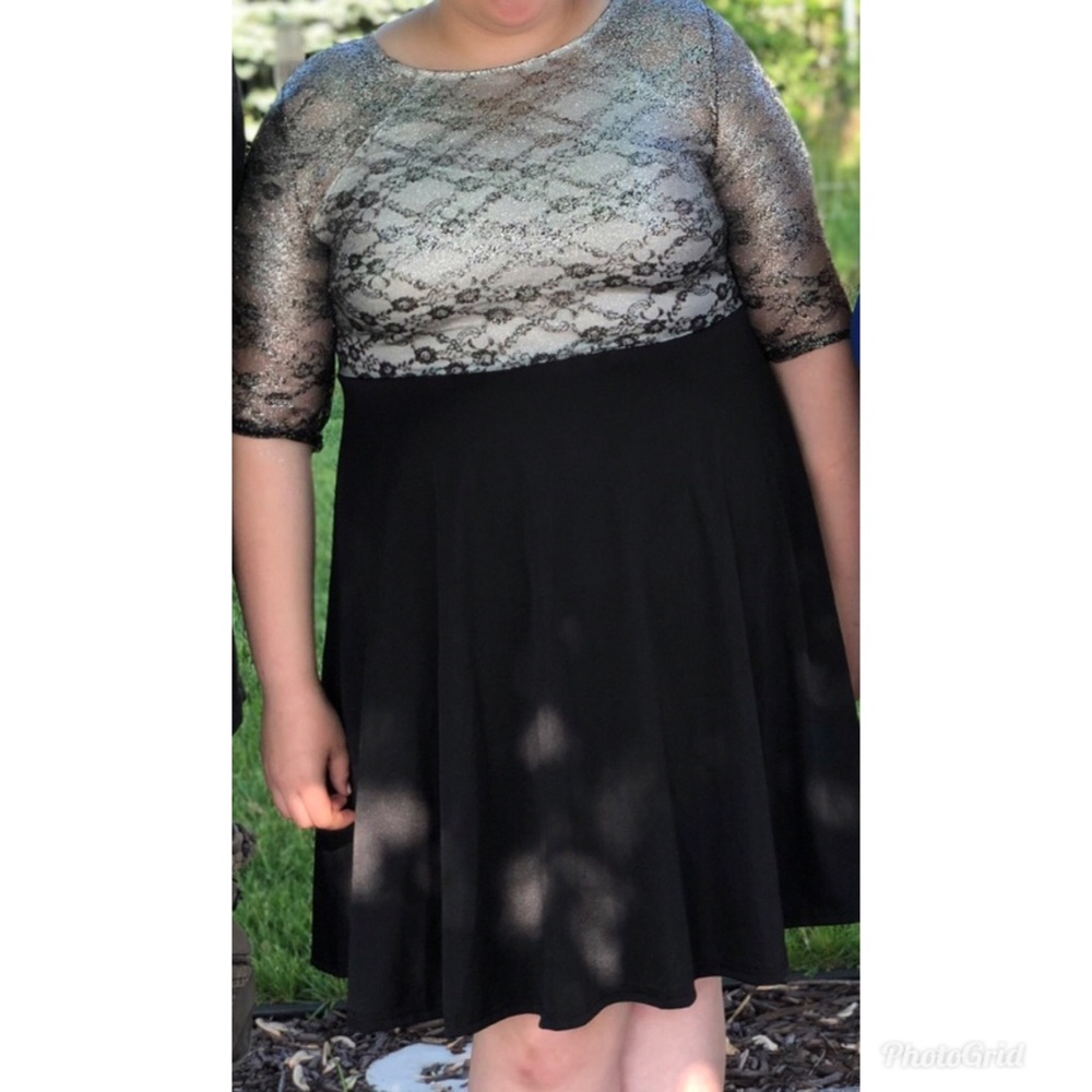 Black and silver short prom dress